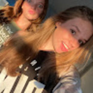 Meet your Posher, Danica